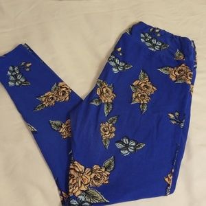 Lularoe TC leggings.  peach & blue flowers!